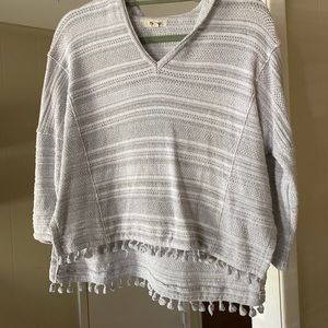 Light crop sweater
